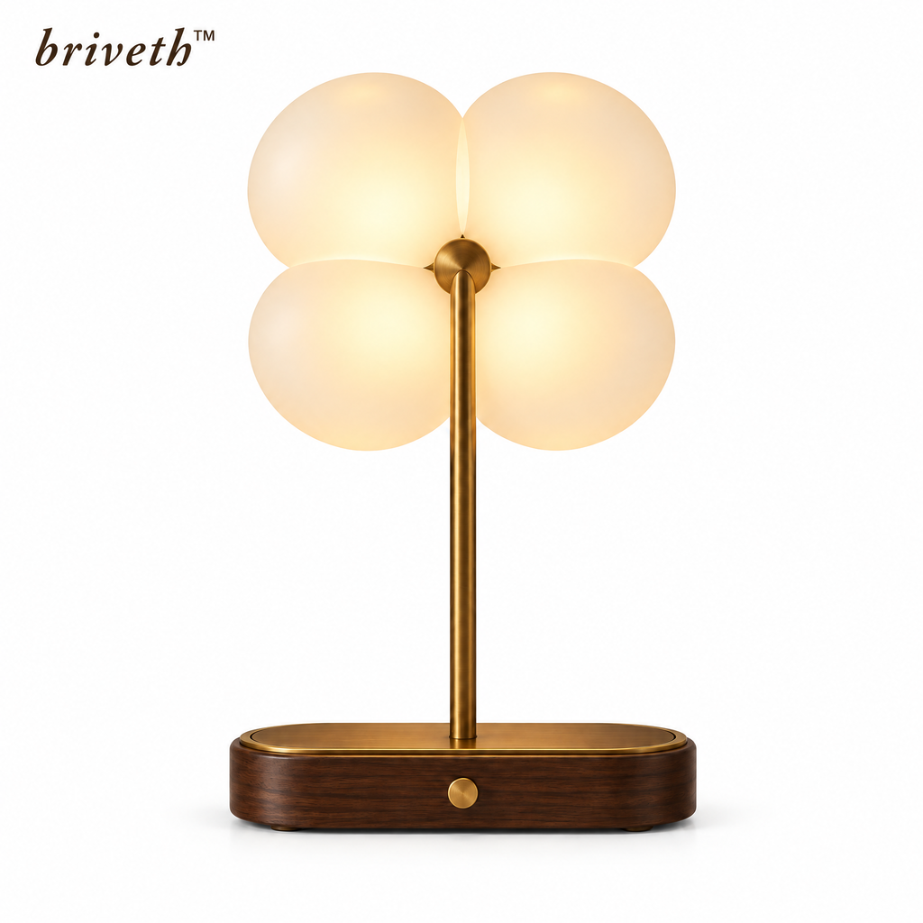 𝒃𝒓𝒊𝒗𝒆𝒕𝒉™ Halo Reed Clover Shade Table Lamp
